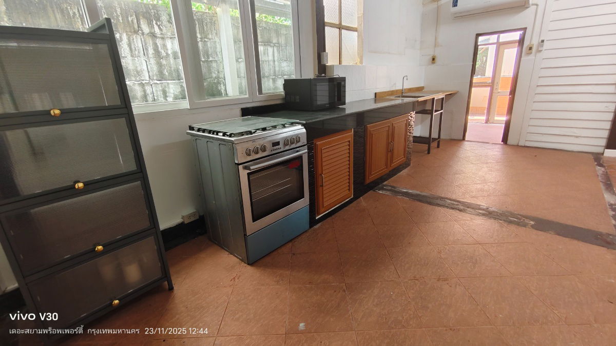picture Single house for rent in the heart of the city, Ari, Phaya Thai area - 17/31