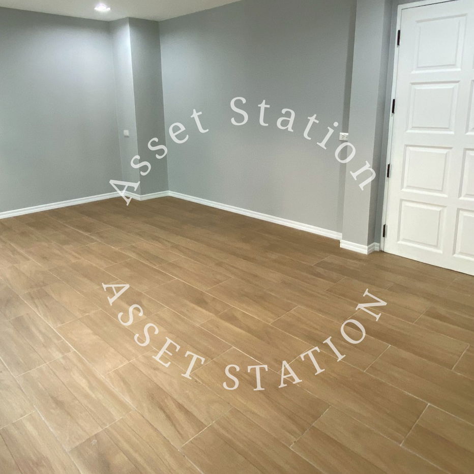 picture Townhouse for sale, good price, Soi Lad Phrao 124, near Lad Phrao Hospital - 4/11