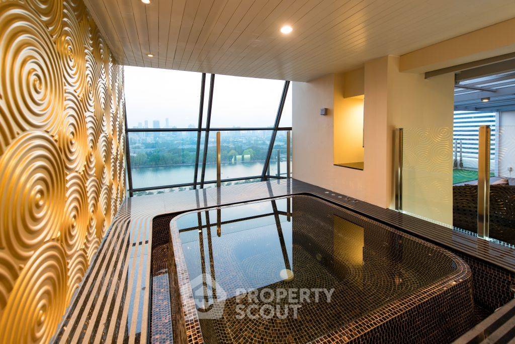 picture Spectacular High Rise 4-BR Penthouse near MRT Queen Sirikit National Convention Centre (ID 1286665) - 39/49