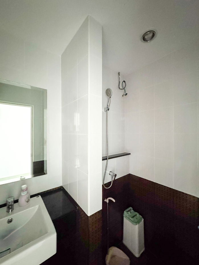 รูป วิวสวยสุดในพัฒนาการ!! ห้องเปล่าพร้อมแต่ง ขายคอนโด อัสสกาญจน์ เพลส ศรีนครินทร์  (Asakan Place Srinakarin) 29.24 ตร.ม ติด MRT และ Airport Link หัวหมาก!! - รูปที่ 9/17