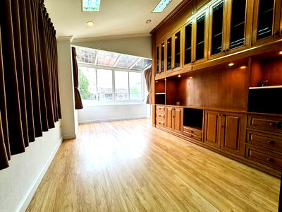 เช่าบ้านเดี่ยว เกษตร : เช่า ให้เช่า ปล่อยเช่า บ้านเดี่ยว ลาดพร้าววังหิน ราคาถูก สนใจ Line: @951qfbfi