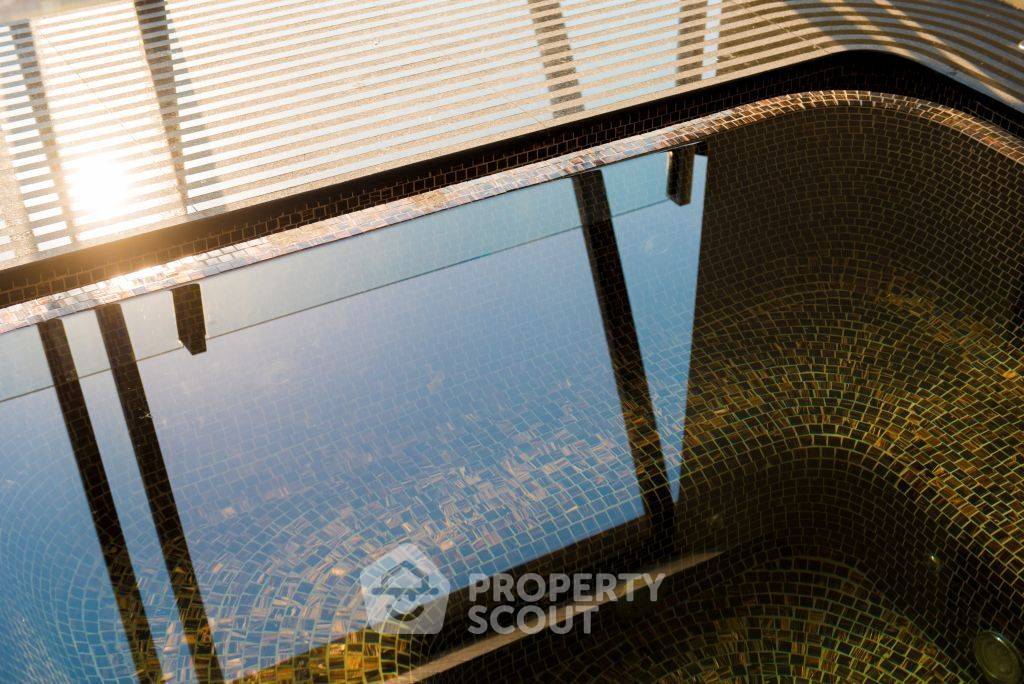 picture Spectacular High Rise 4-BR Penthouse near MRT Queen Sirikit National Convention Centre (ID 1286665) - 21/49