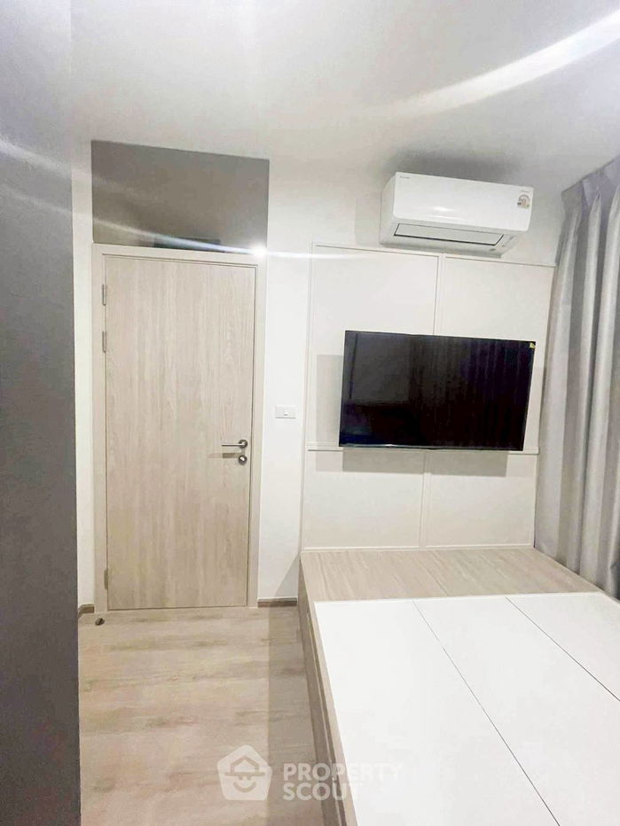 picture 2-BR Condo at Nue District R9 near MRT Phra Ram 9 (ID 2459967) - 1/8