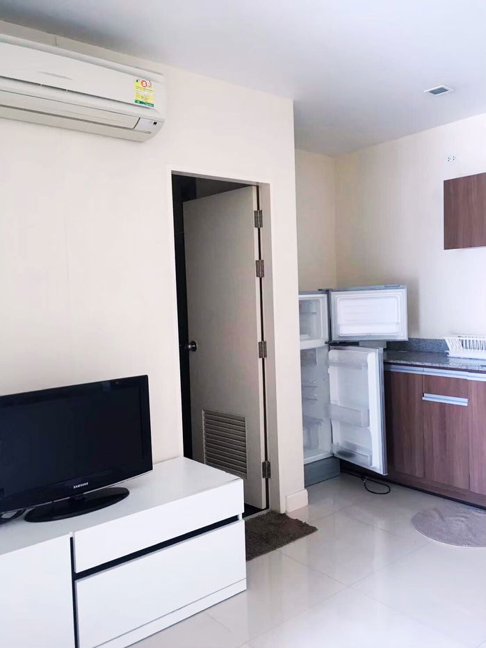 picture 🎓 Perfect for Students & Pros! 1 Bed for Rent @ Wish @ Samyan - 2/8