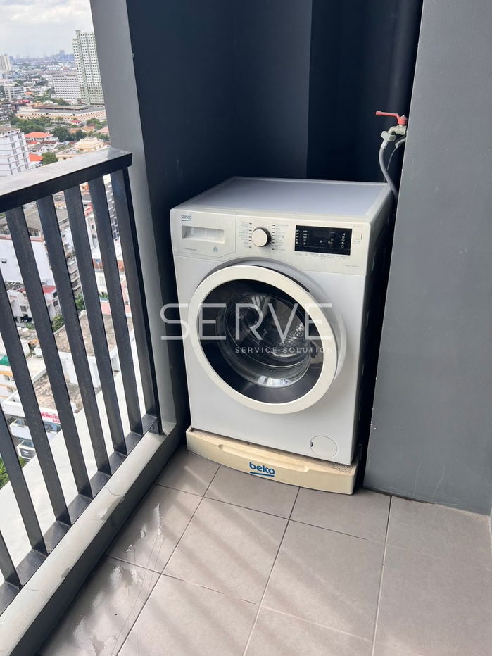 picture Studio Nice Room Good Location Next to BTS Saphan Khwai 60 m. / For Rent-The Editor Saphan Khwai - 8/10