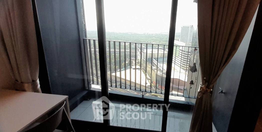 picture 2-BR Condo at Life Ladprao Valley near BTS Ha Yaek Lat Phrao (ID 2458665) - 9/15