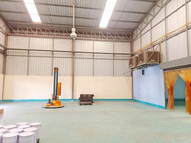 รูป รร.อนุบาลบ้านแม่น้ำคู้ 2.8 กม 2ไร่ นิคมอุตสาหกรรม WHA4 3.6กม. ขาย-ให้เช่าโรงงาน 2,012 ตร.ม. ตลาดแยกพวงมาลัย 1.9 กม. 2ชั้น รพ.ปลวกแดง ระยอง - รูปที่ 8/8