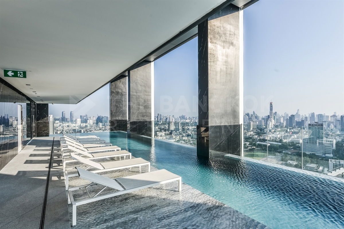 picture Move-in Ready 🛋️ Noble Around Ari, Fully furnished unit with city view 🌃 Near BTS Ari - 9/10