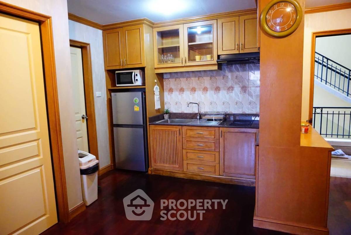 รูป คอนโด 1-ห้องนอน ที่ พิพัฒน์ เพลส คอนโดมิเนียม ใกล้ BTS ช่องนนทรี (ID 492171) - รูปที่ 2/7