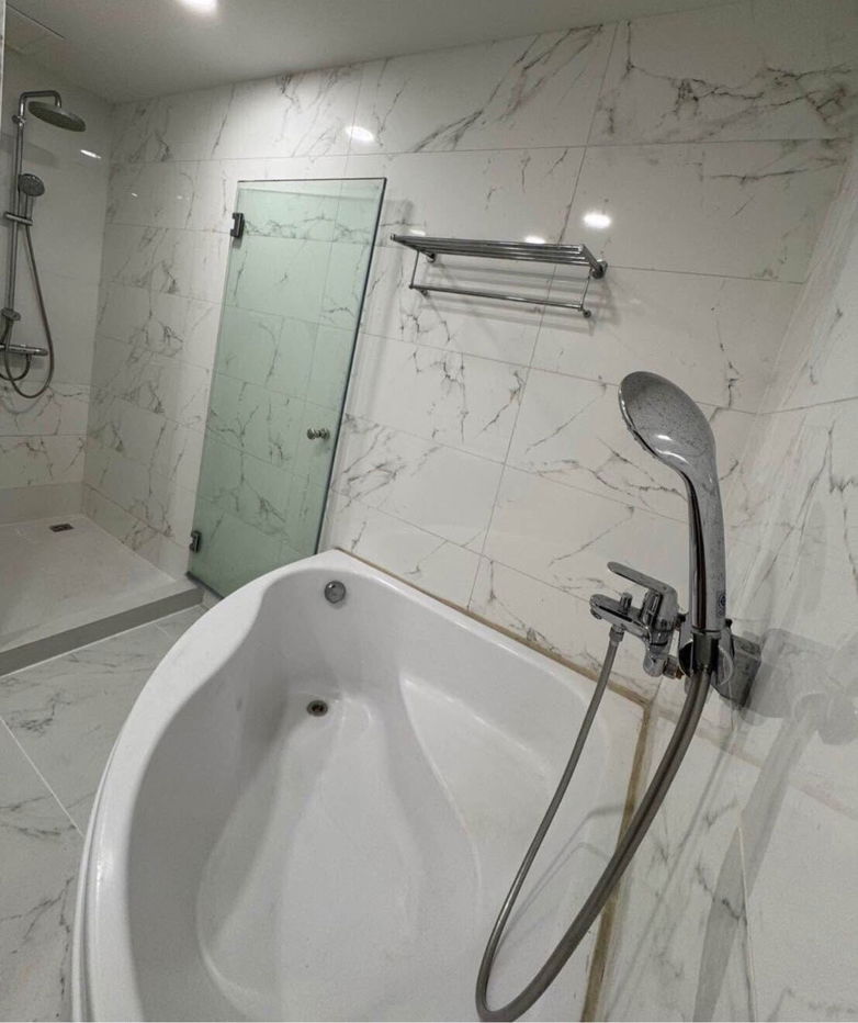 picture Baan Thanon              Sarasin  - 10/10