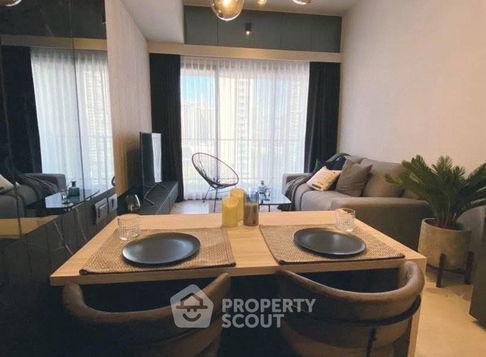 1-BR Condo at The Lofts Asoke near MRT Phetchaburi (ID 2429876)