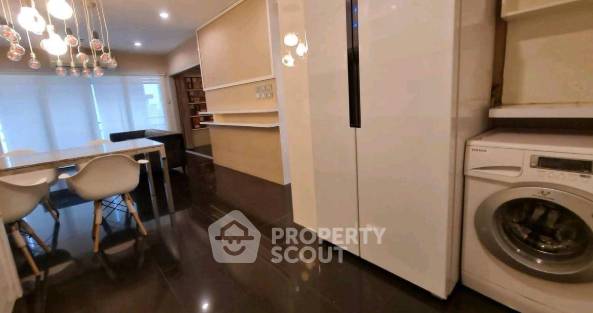 picture 2-BR Condo at Grand Park View Asoke near MRT Sukhumvit (ID 2376264) - 2/10