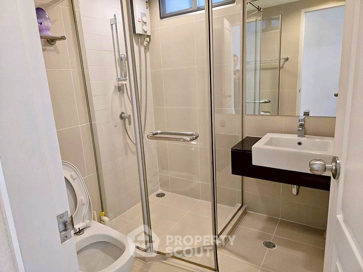 picture 2-BR Condo at Belle Grand Rama 9 near MRT Phra Ram 9 (ID 2458730) - 16/16
