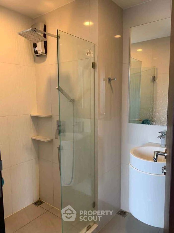 picture 2-BR Condo at Rhythm Asoke near MRT Phra Ram 9 (ID 2378411) - 16/17
