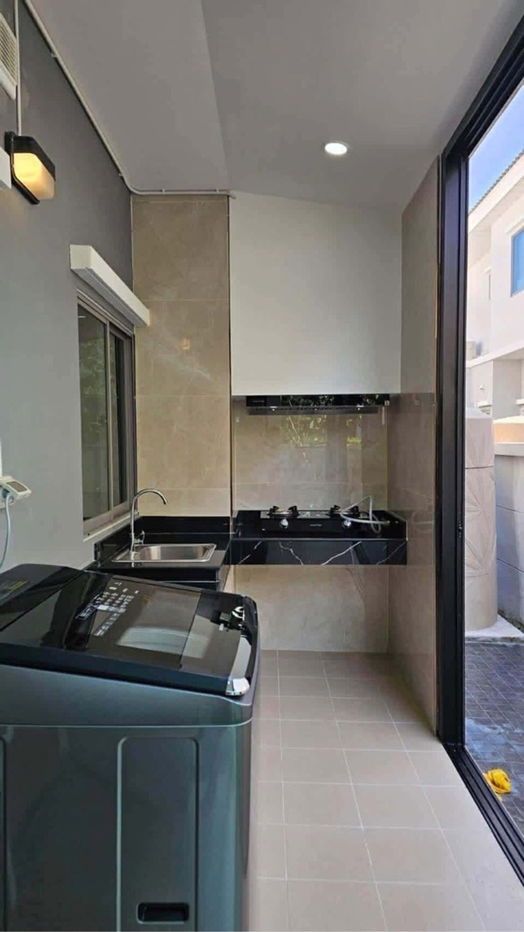 รูป บ้านเดี่ยวพร้อมอยู่ การเดินทางสะดวก ใกล้สนามบิน - รูปที่ 7/10