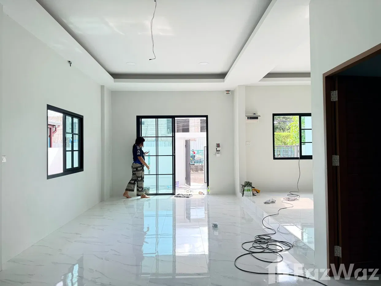 picture House 5904405 - 2/16