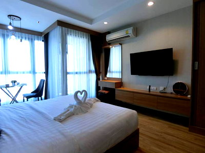 Condos for rent Robinson Sriracha : Please add me on Line only // 💞Ladda Plus, 18th floor, Building A, city view, ready to move in