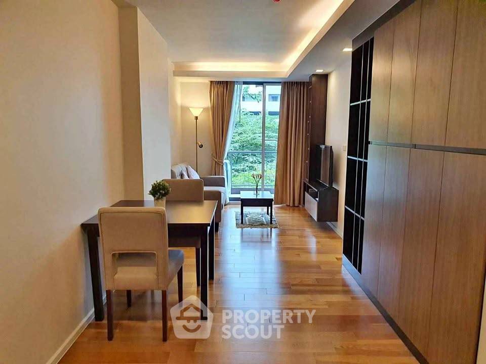 picture 1-BR Condo at Focus Ploenchit near BTS Nana (ID 2457601) - 1/7
