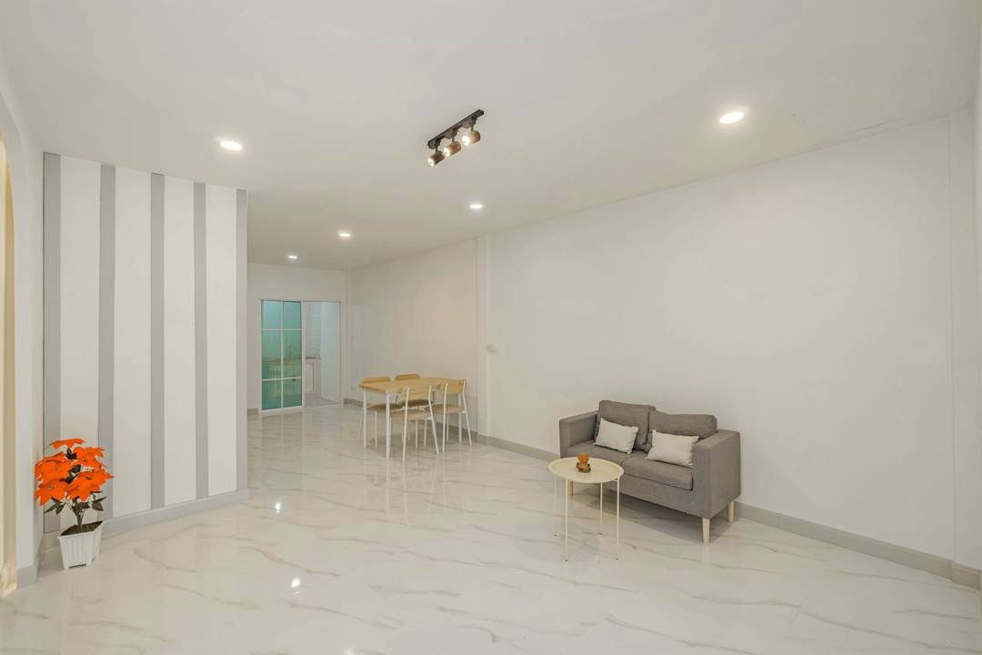 รูป 🏠ขายบ้าน รีโนเวท หมู่บ้าน มนวดี ซอยวัดลาดปลาดุก 🎈 1,590,000 บาท ฟรีโอน ✅✅ - รูปที่ 5/18