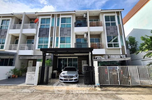 ทาวน์เฮาท์ 3-ห้องนอน ใน สวนหลวง (ID 2013888)