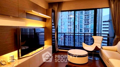 Condos for sale Din Daeng Road : 2-BR Condo at Ivy Ampio Rachada - Rama 9 near MRT Thailand Cultural Centre (ID 2460446)