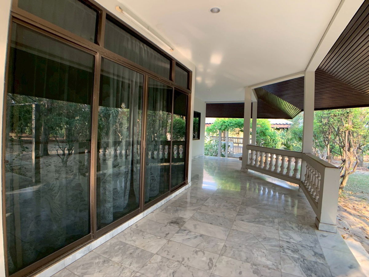 รูป ขายที่ดินพร้อมบ้านสวนหลังใหญ่สไตล์รีสอร์ท เนื้อที่ 3 ไร่ 3 งาน 51 ตร.วา ไก่เส่า หนองแซง สระบุรี - รูปที่ 7/8