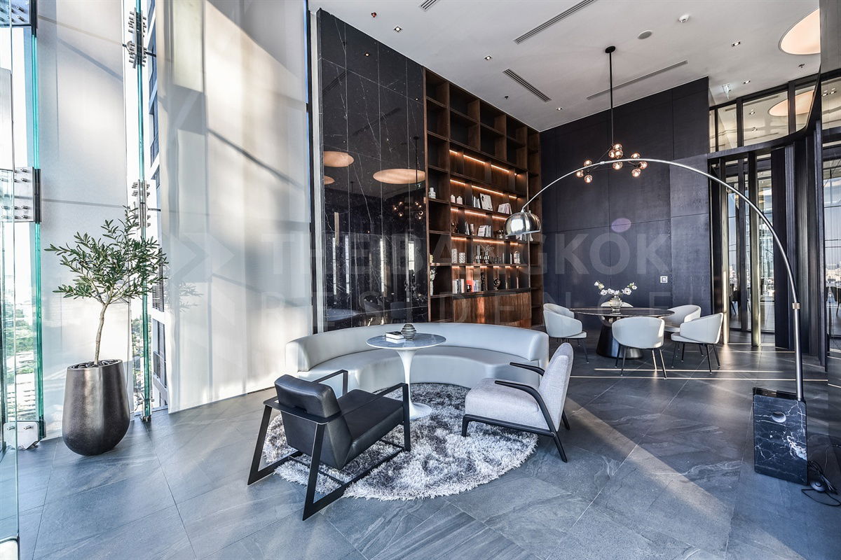 picture Move-in Ready 🛋️ Noble Around Ari, Fully furnished unit with city view 🌃 Near BTS Ari - 2/10