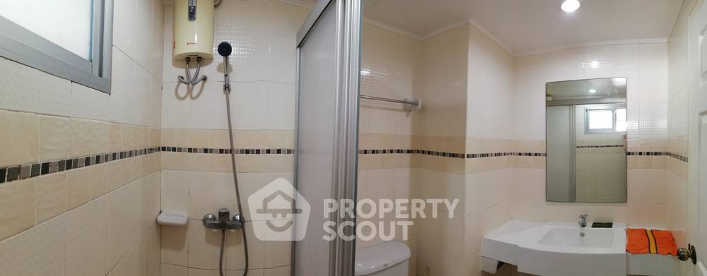 picture 1-BR Condo at Lumpini Ville Ramkhamhaeng 44 close to Ramkhamhaeng (ID 324212) - 6/16