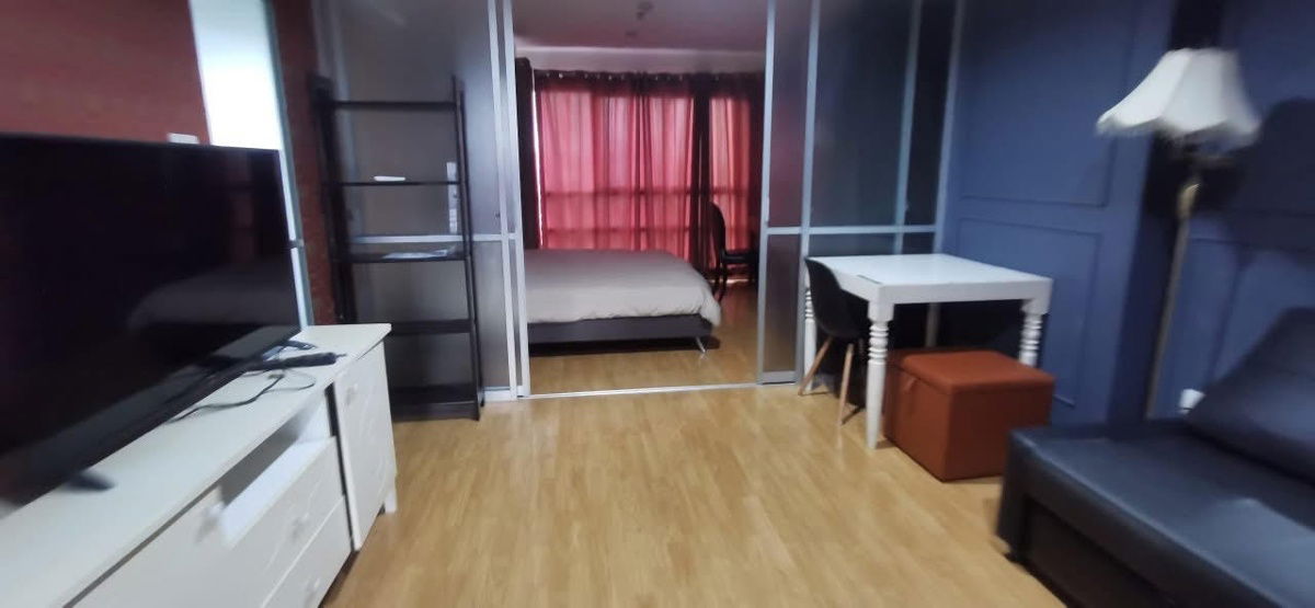 picture code : E18 U Delight @ Bang Sue Station - 4/17