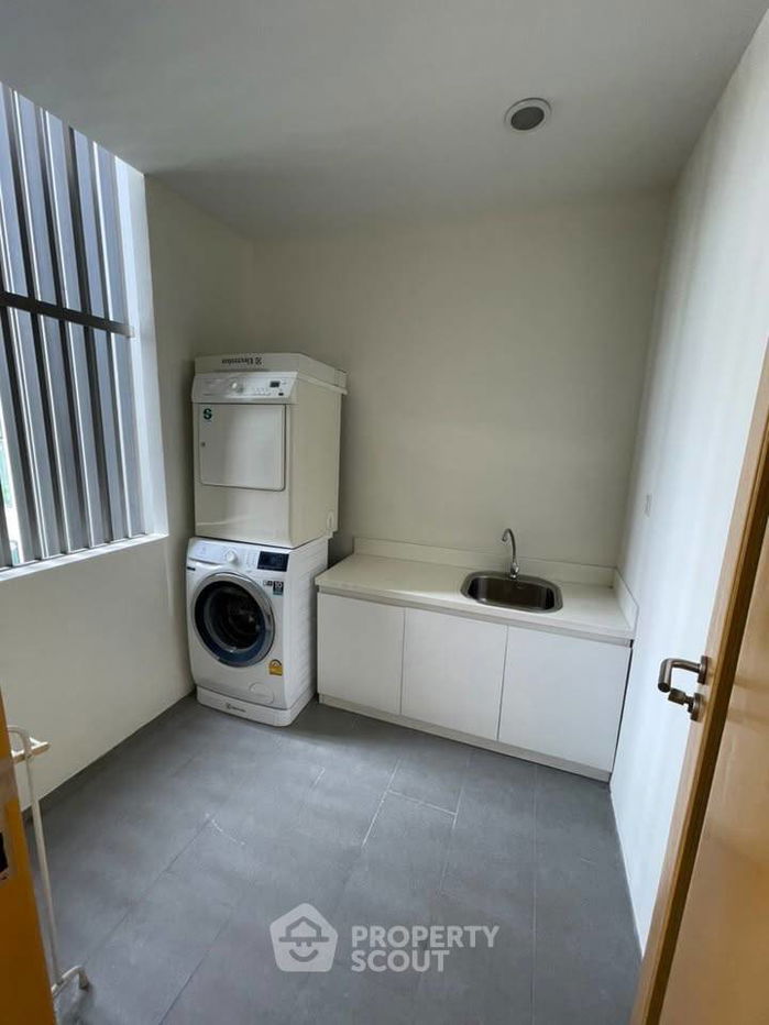 picture 2-BR Condo at Aequa Sukhumvit 49 Condominium near BTS Thong Lor (ID 2436137) - 8/15