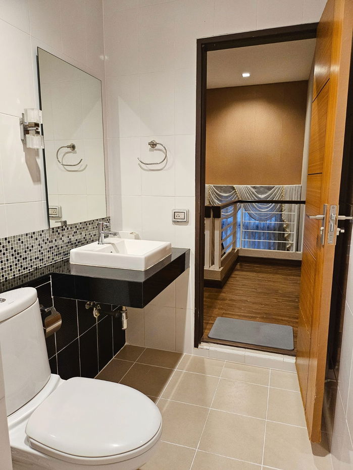 รูป ให้เช่าบ้านเดี่ยวสองชั้น   3 ห้องนอน 3 ห้องน้ำ 1ห้องรับแขก 1ห้องครัว  - รูปที่ 9/14