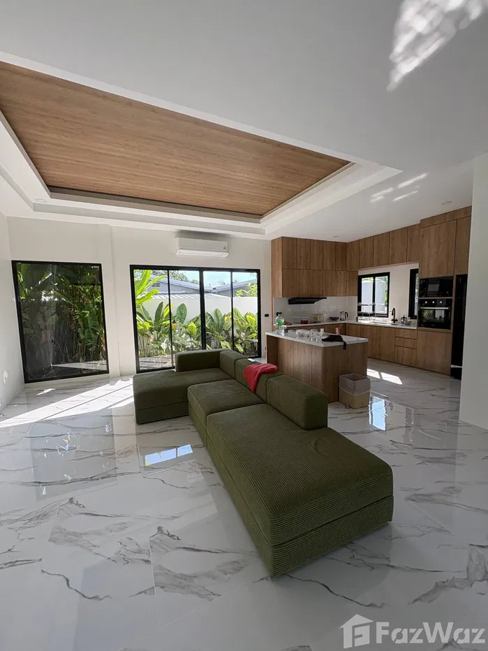 picture 3 Bedroom Villa for sale in Rawai, Phuket  5904281 - 1/7