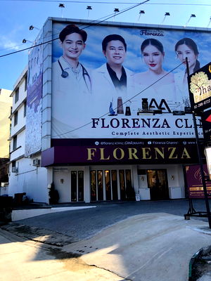 เช่าอาคารพาณิชย์ ถนนวัชรพล : ให้เช่าอาคารพาณิชย์ 4คูหา 4 ชั้น  ติดถนนรามอินทรา ติดสถานีรถไฟฟ้าสายสีชมพู กม.4 ติดเซเว่น พร้อมที่จอดรถ สนใจติดต่อ088-9090353 