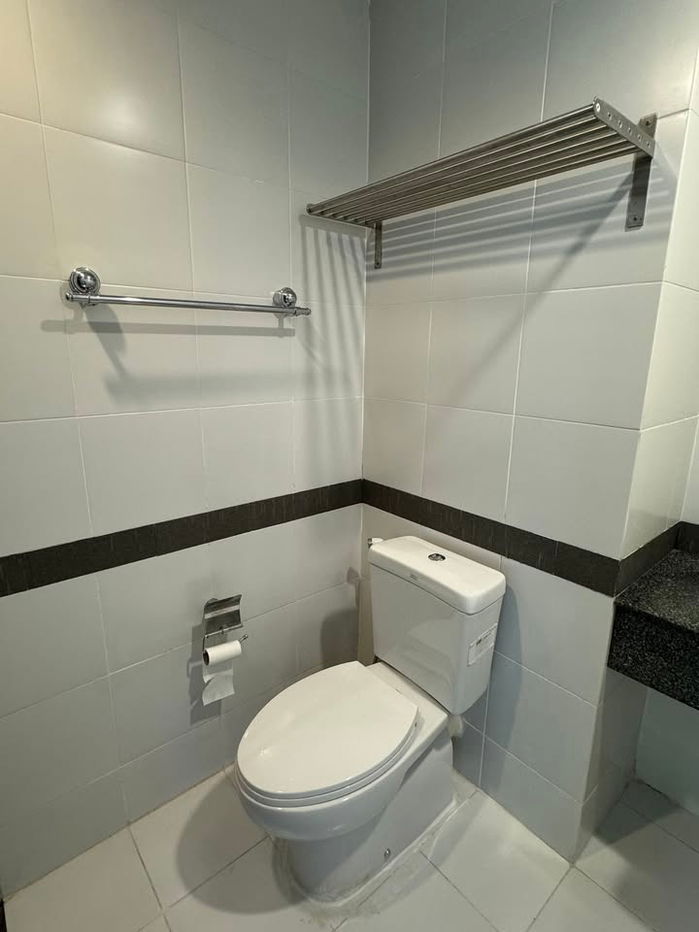 picture Urgent Sale ✨ A Space Asoke - Ratchada ✨ City view, North-facing balcony, fully furnished and equipped with appliances. - 11/11