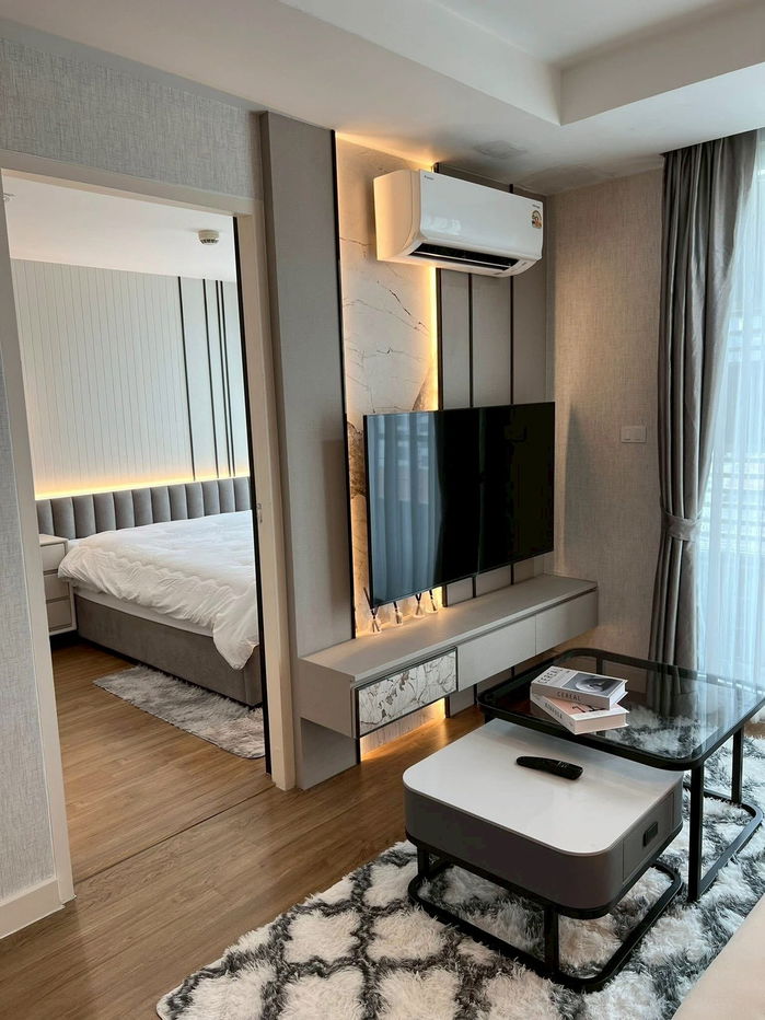 picture 🟪🟦🟩🟨🟧 For rent: The Kris Ratchada 17 📍MRT Suthisan 🛎️🛎️ | 𝗟𝗶𝗻𝗲@: @𝗮𝘀𝘀𝗲𝘁𝘀𝗽𝗿𝗼 - 1/18