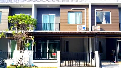 เช่าทาวน์โฮม บางพลี สมุทรปราการ : 🏡✨ ให้เช่าด่วน! ทาวน์โฮม 2 ชั้น The Color บางนา-วงแหวน (3 นอน 2 น้ำ) แอร์ 4 ตัว! ใกล้ MEGA Bangna 🛒 เพียง 14,000 บาท/เดือน
