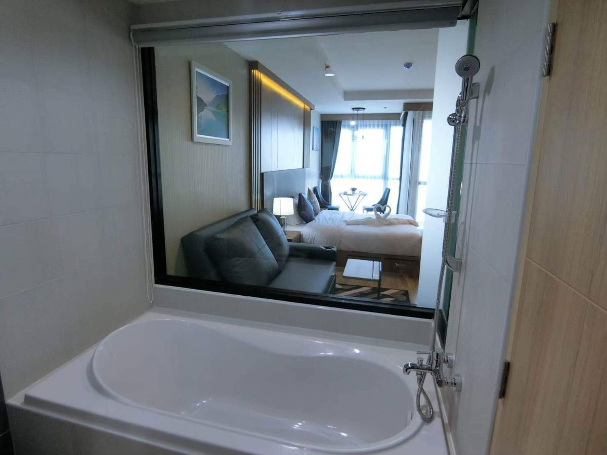 รูป รบกวนแอดไลน์เท่านั้น // 💞Ladda plus ชั้น 18 ตึก A วิวเมือง พร้อมเข้าอยู่ - รูปที่ 2/7