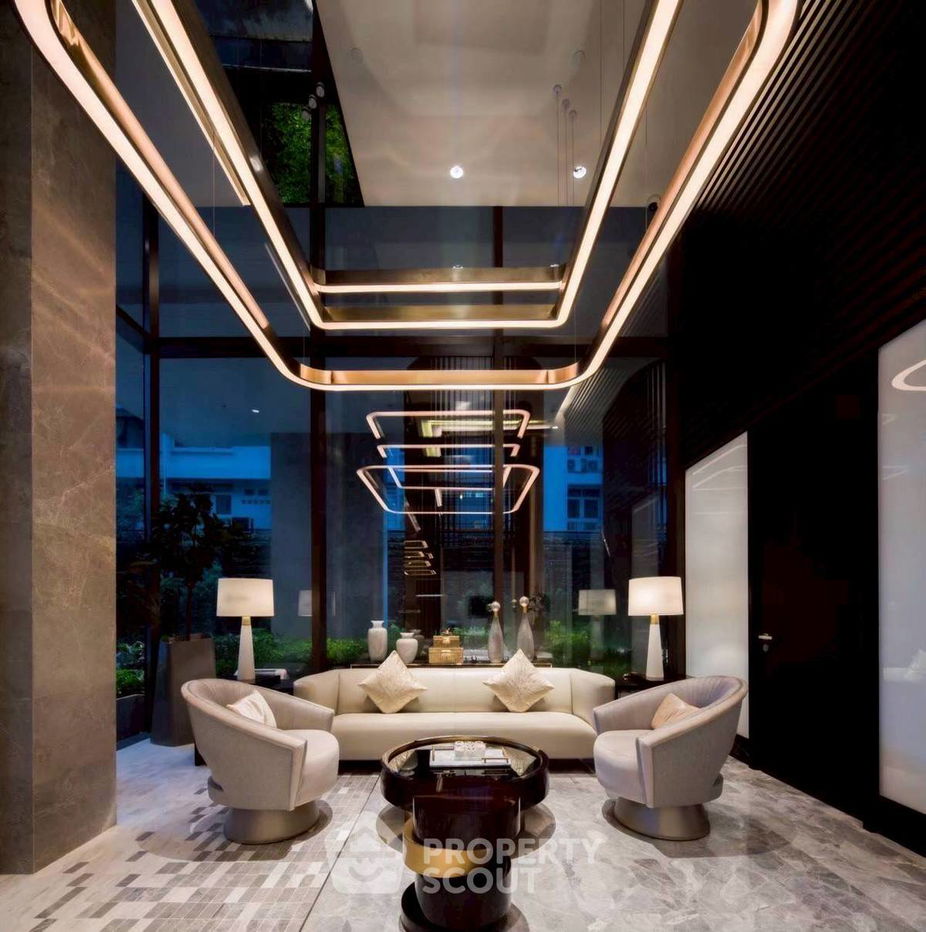 picture 2-BR Condo at 28 Chidlom near BTS Chit Lom (ID 2458692) - 9/10