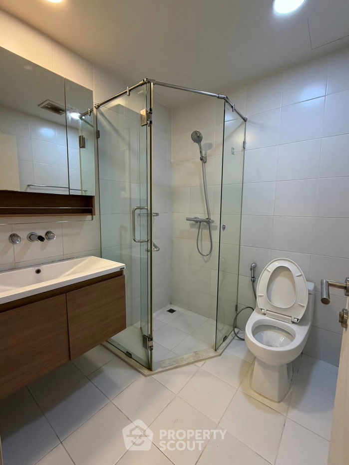 picture 2-BR Condo at The Seed Musee Sukhumvit 26 near BTS Phrom Phong (ID 2462786) - 7/14