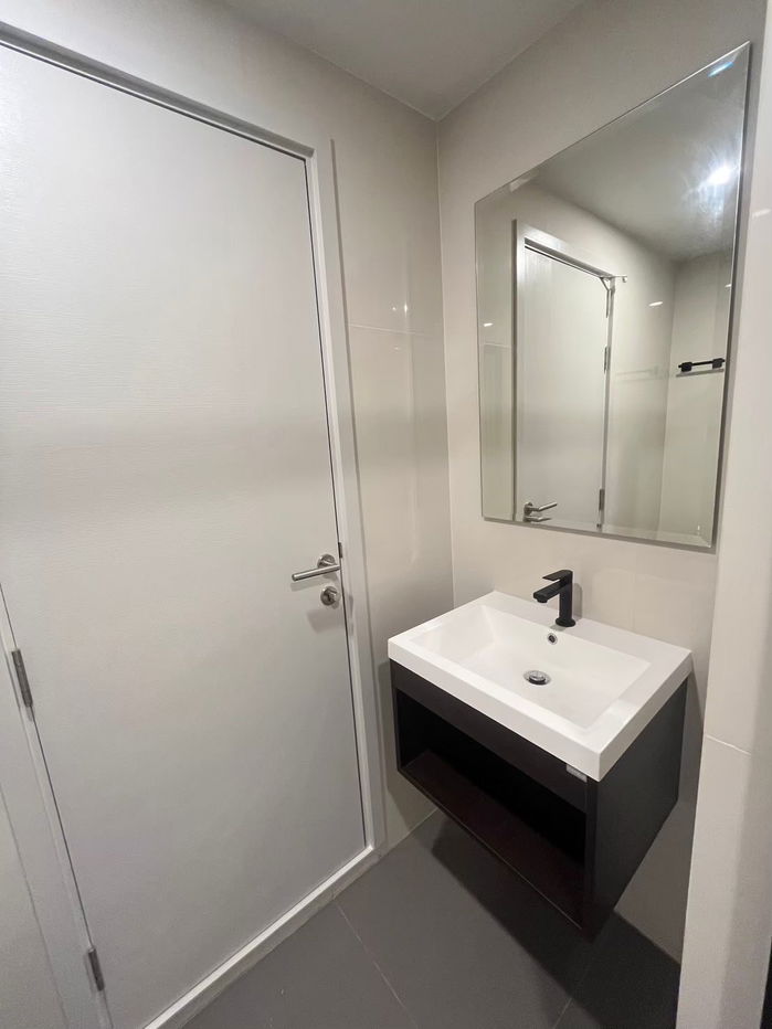 รูป ให้เช่าคอนโดใหม่ ติด MRT ห้วยขวางเพียง 350 เมตร ใกล้รถไฟฟ้า ใกล้ถนนใหญ่ ใจกลางรัชดา เข้าซอยรัชดา 12 เพียง 80 เมตร พร้อมเข้าอยู่ เดินทางสะดวกมากๆ - รูปที่ 15/17