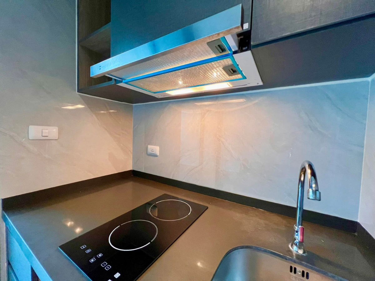 picture 🍀Condo For Rent Aspen Lasalle Near  MRT Srilasall Fully fernished Lease 9000- - 5/20