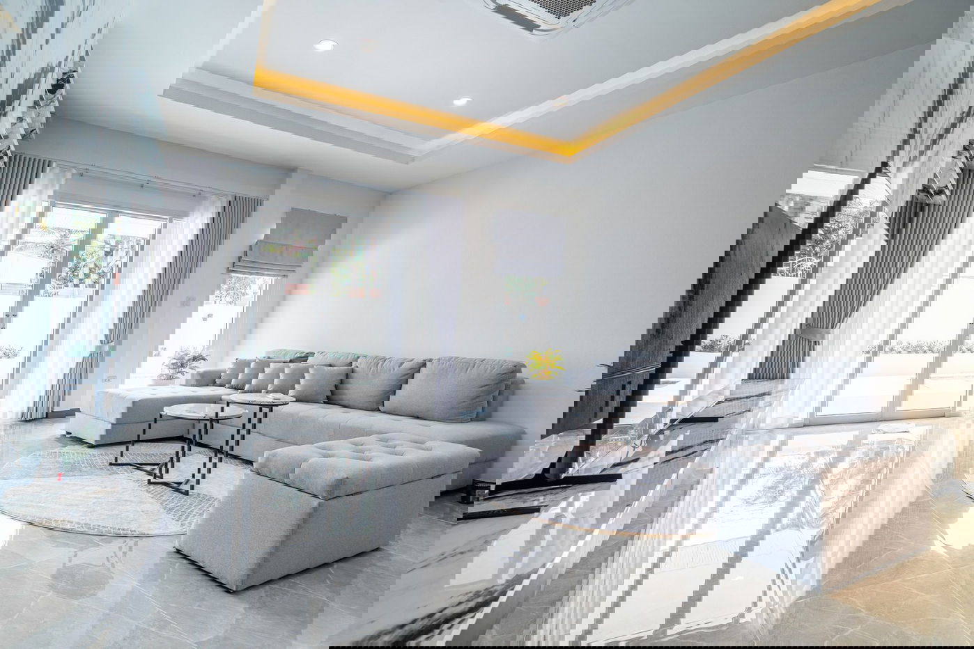 รูป Luxury 5-Bedroom Pool Villa for Sale in Jomtien - รูปที่ 6/15