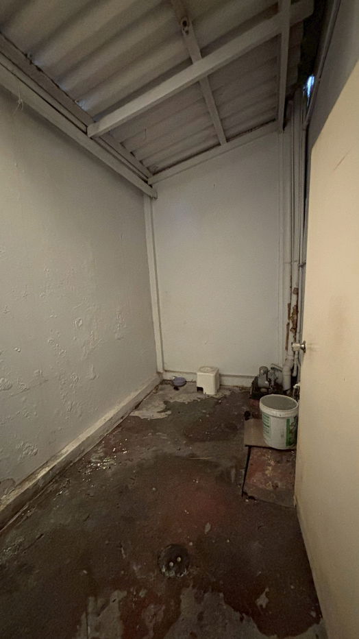 picture Commercial building for sale, 14 sq wah, good location on Petchburi Road. - 34/43