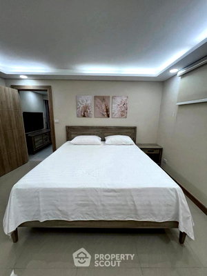 Condos for sale : 1-BR Condo at Siam Oriental Tropical Garden close to Phratamnak (ID 2463281)