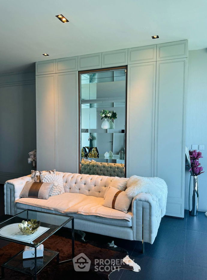 picture 2-BR Condo at 185 Rajadamri near BTS Ratchadamri (ID 1869601) - 4/14