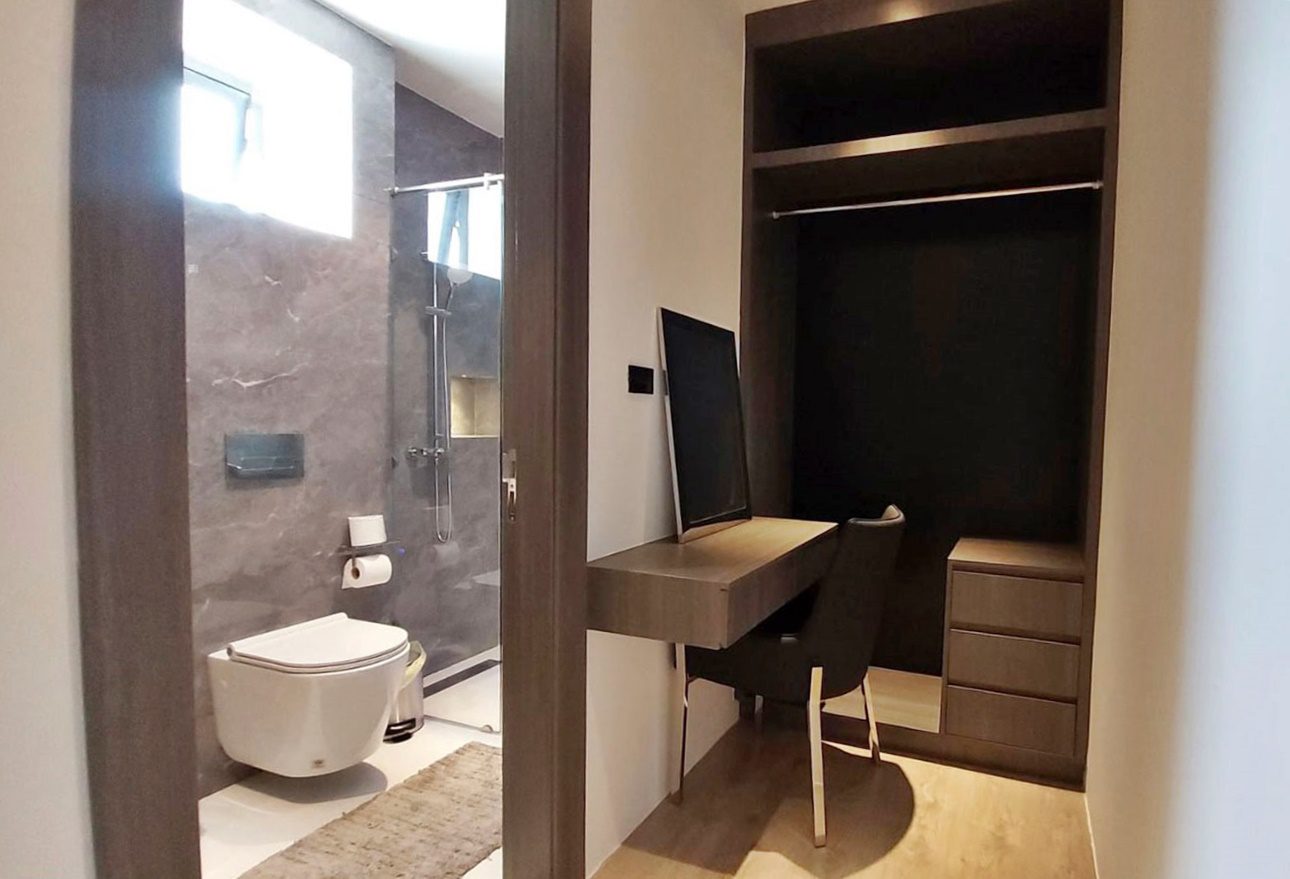 picture 7 Bedrooms Villa for Sale in Pratumnak - 19/23