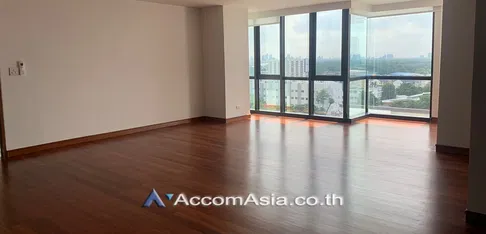 🔼🔽 AccomA 📩 Bright condo with city views and clean wooden floors in Sathorn (AA30387)