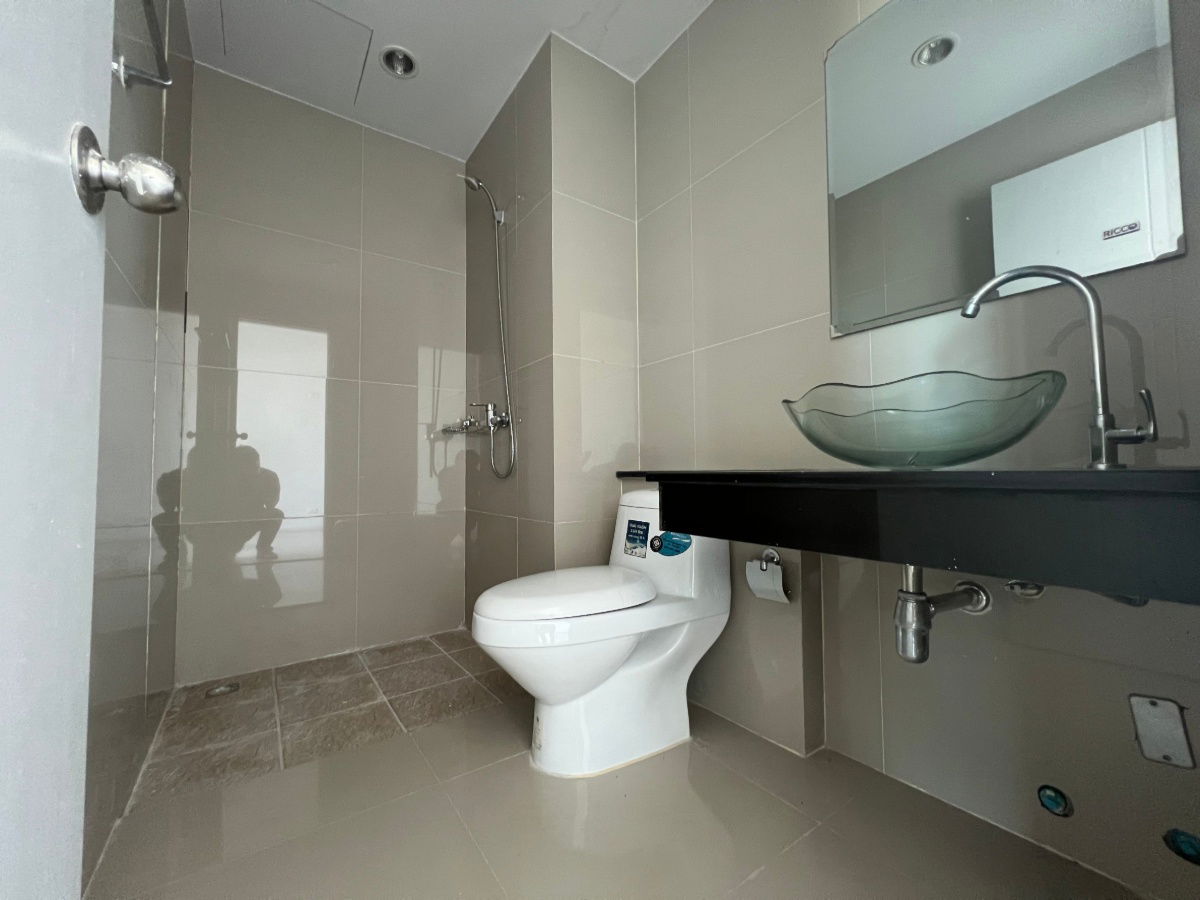 รูป JK 5686970 : เดอะ แกรนด์ เอดี จอมเทียน บีช พัทยา - รูปที่ 8/13