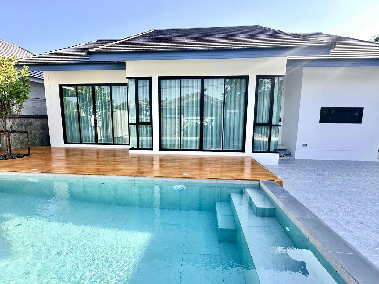 รูป พูลวิลล่า – วิลล่า 4 ห้องนอนสำหรับขายในห้วยใหญ่ - รูปที่ 1/13