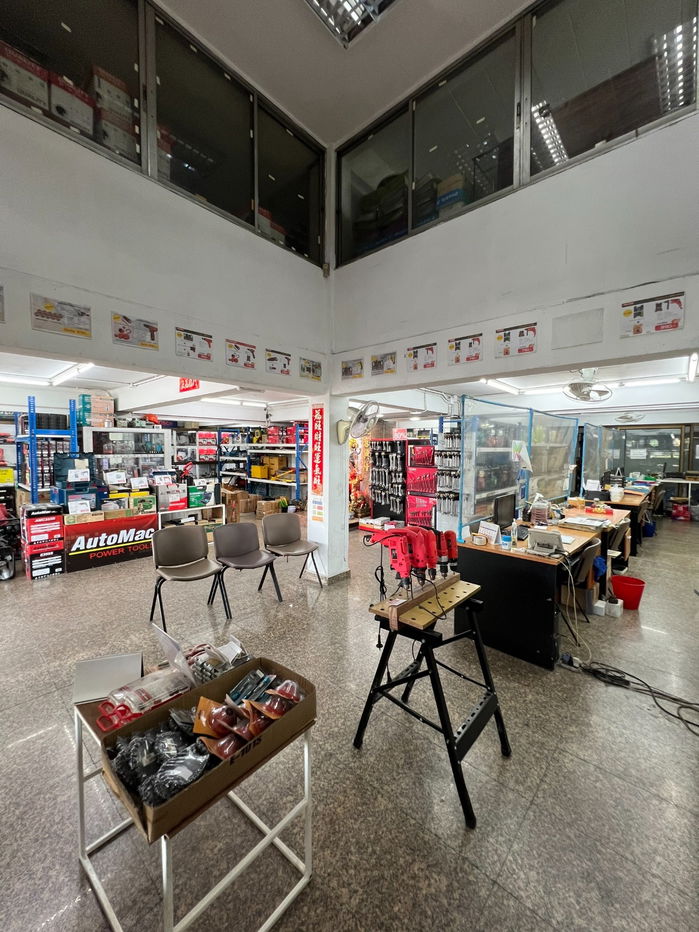 รูป อาคารพาณิชย์ 7 คูหา 5 ชั้น ปิ่นเกล้า ติดถนนใหญ่สิรินธร ตรงข้ามช่างชุ่ย พท. 189 ตรว พื้นที่ใช้สอย 2500 ตรม ที่จอดรถ 10 คัน++ - รูปที่ 4/21